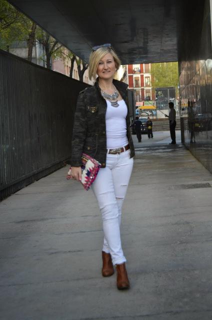 CAMUFLAJE CON TOQUE ÉTNICO CAMUFLAJE CON TOQUE ÉTNICO