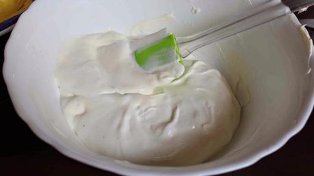 Tarta de frutos rojos, chocolate y mascarpone