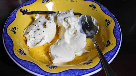 Tarta de frutos rojos, chocolate y mascarpone