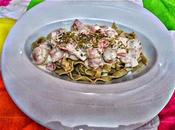 Tagliatelle bacón, champiñón nata