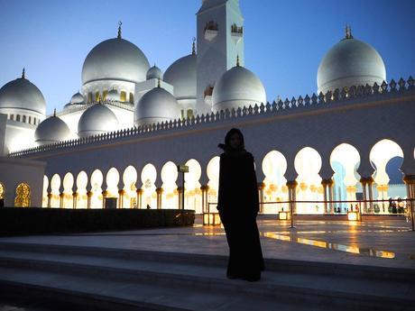 Grand Mosque, Abu Dhabi OLYMPUS DIGITAL CAMERA