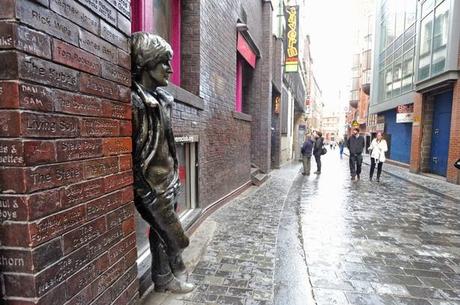 Mentes Suspicaces - El Hombre Sin Mirada