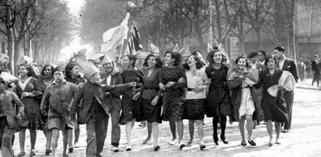 España amaneció republicana.