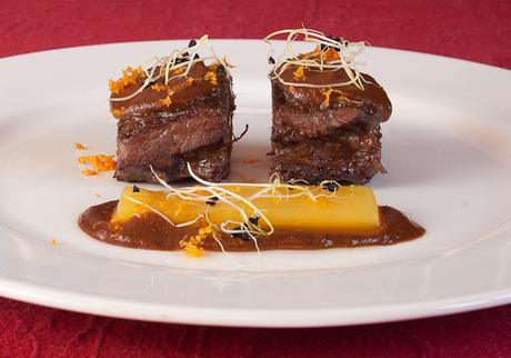 carrilleras con chocolate y naranja