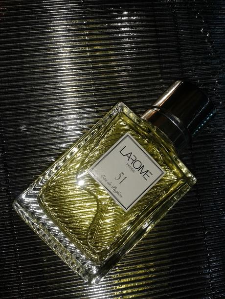 Perfume 51 Larome, equivalente  a Valentino.