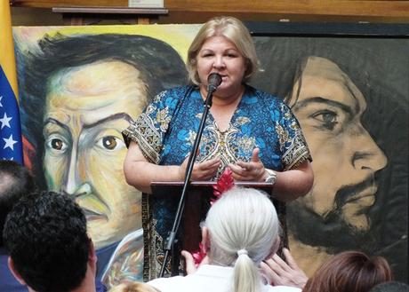 Aleyda Guevara, hija del Che, enfatizó que los grandes hombres no mueren cuando los pueblos son capaces de seguir su obra. Foto Abel Rojas