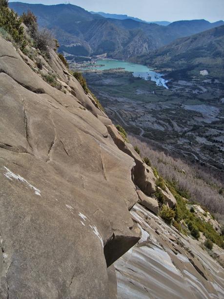 Ecalada en Arguis: Pared de Bones via: TIZA 175 mt 6b Ecalada en Arguis: Pared de Bones via: TIZA 175 mt 6b