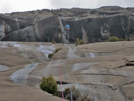 Ecalada en Arguis: Pared de Bones via: TIZA 175 mt 6b Ecalada en Arguis: Pared de Bones via: TIZA 175 mt 6b