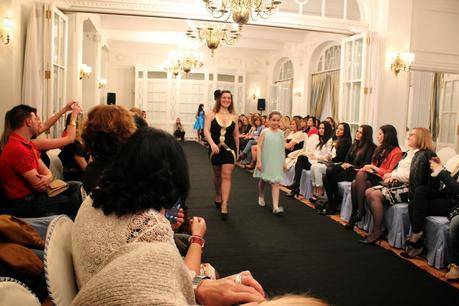 DESFILE TERIA YABAR SANTANDER  EN EL HOTEL REAL. PARTE 1