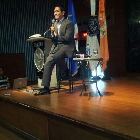 Reconocen 4 periodistas por sus aportes