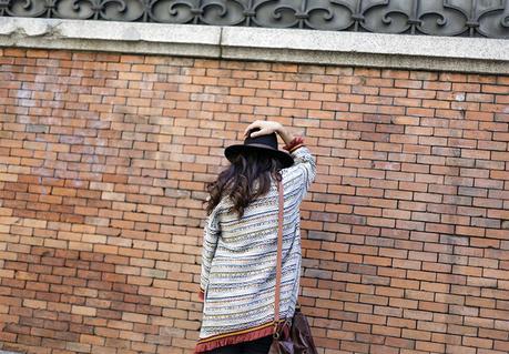 street style barbara crespo hakei ethnic jacket fringes sendra fashion blogger outfit blog de moda