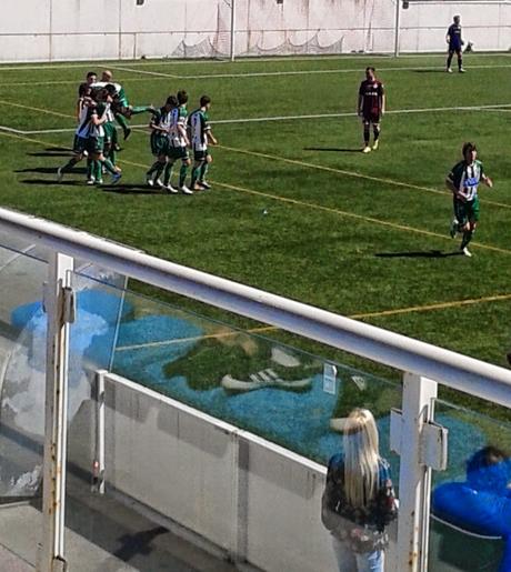 División de Honor Juvenil: Tres puntos de permanencia para el At. Perines ante un relajado Depor