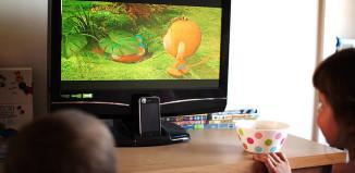 TV: ¿Ayuda o no al desarrollo del lenguaje en niños pequeños?