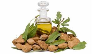 ¿Que beneficios tiene el aceite de almendras para el cabello?