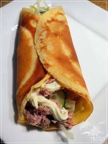 Frixuelos rellenos de ensalda y atun