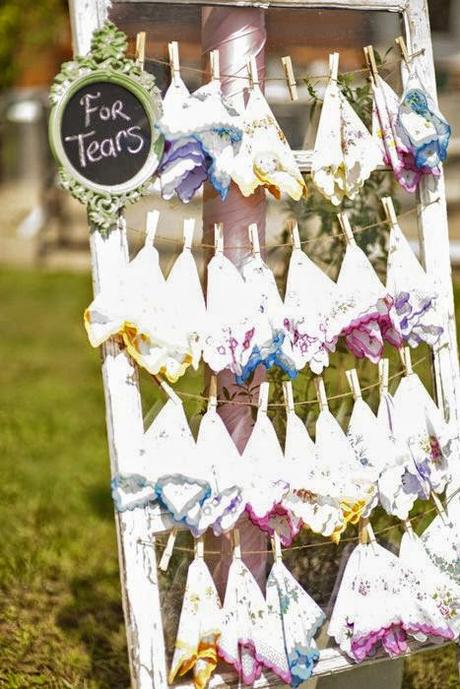 Otra idea para los pañuelos de tu boda - Foto: www.hapmaker.es