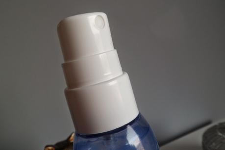 No es para mi: Tratamiento Sin Aclarado a las Fibras de Lino de Klorane No es para mi: Tratamiento Sin Aclarado a las Fibras de Lino de Klorane