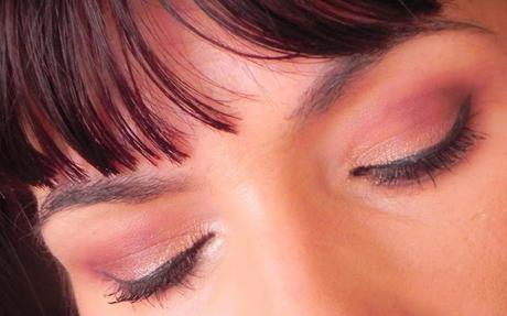 Busca tu pantone: Toasted Almond & Marsala (look y manicura)