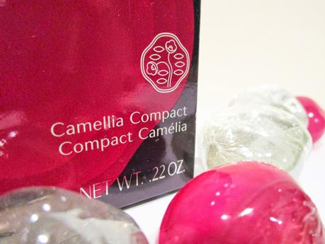 Camellia Compact de Shiseido
