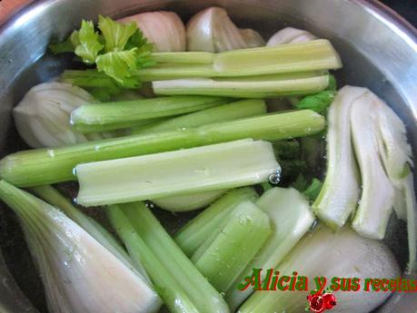 GRATINADO DE HINOJOS Y APIO CON CANUTILLOS DE ATÚN