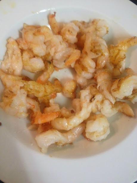 ENSALADA DE ESPÁRRAGOS VERDES, NARANJAS Y LANGOSTINOS