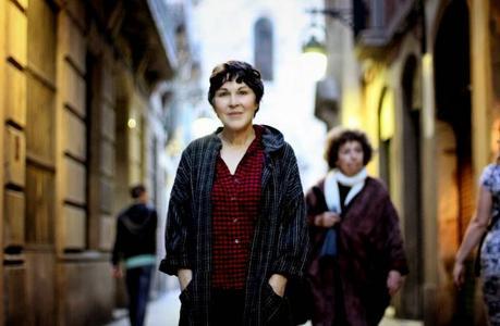 Buenas noches: Mary Jo Bang: El claroscuro del pingüino (y 2):