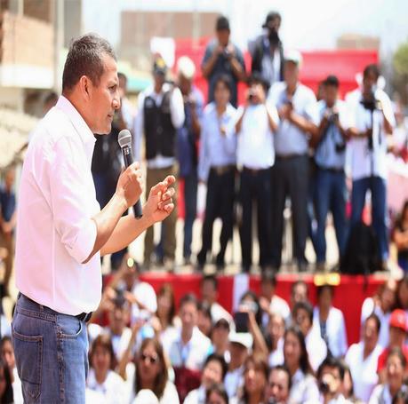 Atención gobernadores regionales: OLLANTA HUAMALA PIDE ACELERAR OBRAS PARA REVERTIR CAÍDA EN INVERSIÓN PUBLICA…