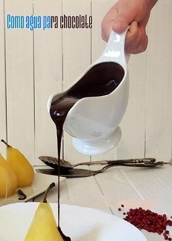 PERAS EN ALMÍBAR CON SALSA DE CHOCOLATE A LA PIMIENTA ROSA, SOY SALSERA!! PERAS EN ALMÍBAR CON SALSA DE CHOCOLATE A LA PIMIENTA ROSA, SOY SALSERA!!