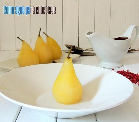 PERAS EN ALMÍBAR CON SALSA DE CHOCOLATE A LA PIMIENTA ROSA, SOY SALSERA!! PERAS EN ALMÍBAR CON SALSA DE CHOCOLATE A LA PIMIENTA ROSA, SOY SALSERA!!