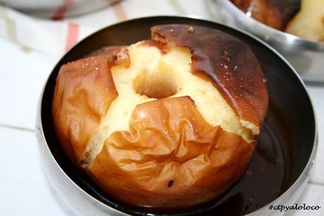 Manzanas asadas con vino de Oporto Manzanas asadas con vino de Oporto