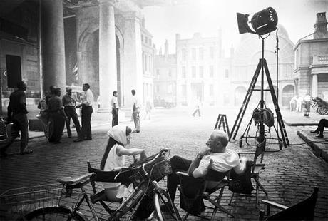 Audrey_Hepburn_and_George_Cukor_on_My_Fair_Lady_©_Bob_Willoughby