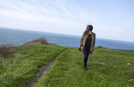 street style barbara crespo acantilados de langre santander cantabria village leopard coat adidas hakei fashion blogger outfit hake blog de moda street style barbara crespo acantilados de langre santander cantabria village leopard coat adidas hakei fashion blogger outfit hake blog de moda