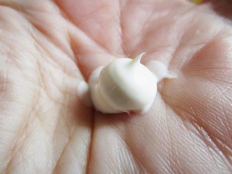 Tónico Facial Hidratante y la Crema Hidratante Intensiva 24H de la línea Pyrus Cydonia de KIVVI COSMETICS