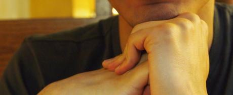 Investigadores han dilucidado lo que pasa cuando crujes los nudillos