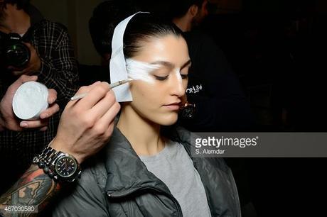 Los cisnes blancos de White Posture en MBFW Istambul