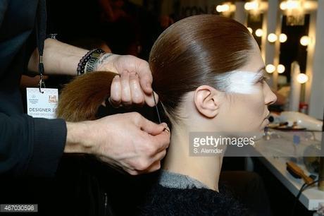 Los cisnes blancos de White Posture en MBFW Istambul