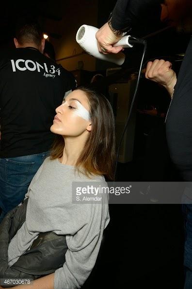 Los cisnes blancos de White Posture en MBFW Istambul