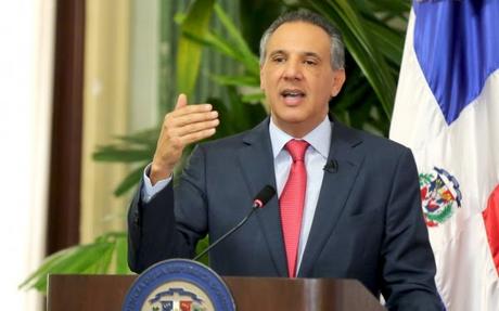 Peralta insiste por 4 más; dice 82% quiere Danilo siga.