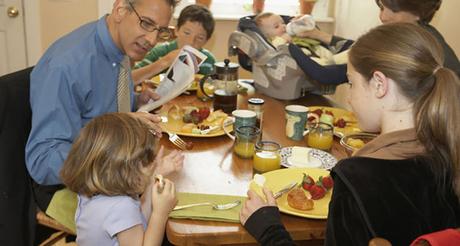 Familia-numerosa_TINIMA20130408_0601_5