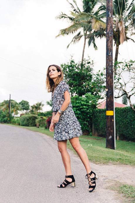 Maje-Dress-Kauai-Travels-Lace_up_Sandals-Senso-Outfit-Street_Style-Ruffle_Dress-33