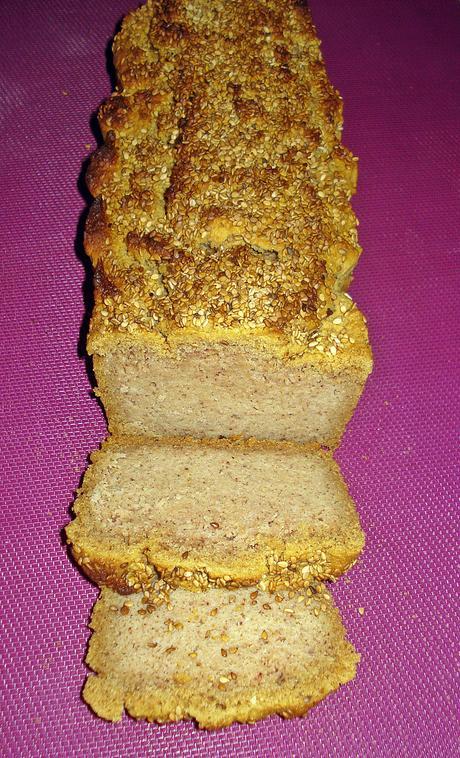 Pan de almendras sin levadura apto para gente con candidiasis