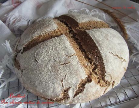 Landbrot. Pan alemán rústico de centeno