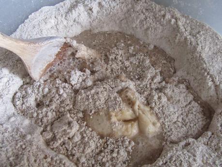 Landbrot. Pan alemán rústico de centeno Landbrot. Pan alemán rústico de centeno