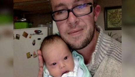 PADRE ORGULLOSO DE SU HIJO