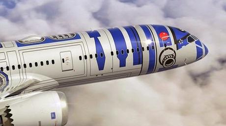 Avión de Star Wars ya vuela a través del mundo como R2-D2.
