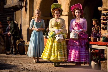 Foto Holliday Grainger y Sophie McShera en Cenicienta 2