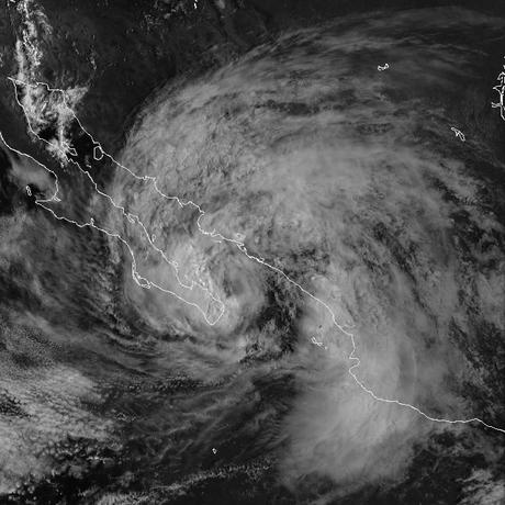 Hurricane_Isis_02_sept_1998_1625Z