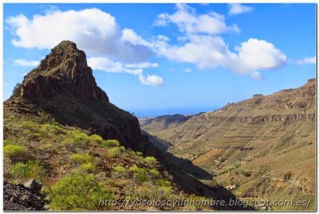 Último pico, al fondo el mar Último pico, al fondo el mar
