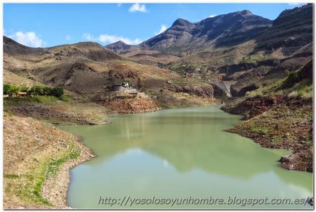 Estampa. al fondo embalse de Gambuesa Estampa. al fondo embalse de Gambuesa