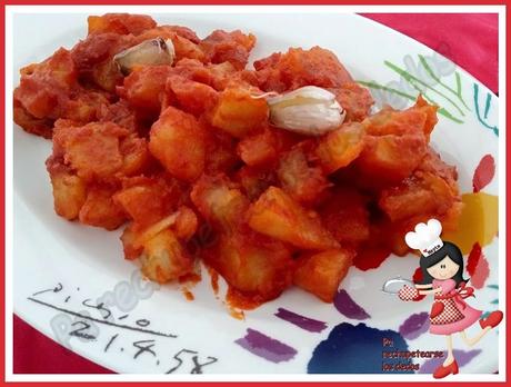 *Patatas con tomate frito (tradicional)